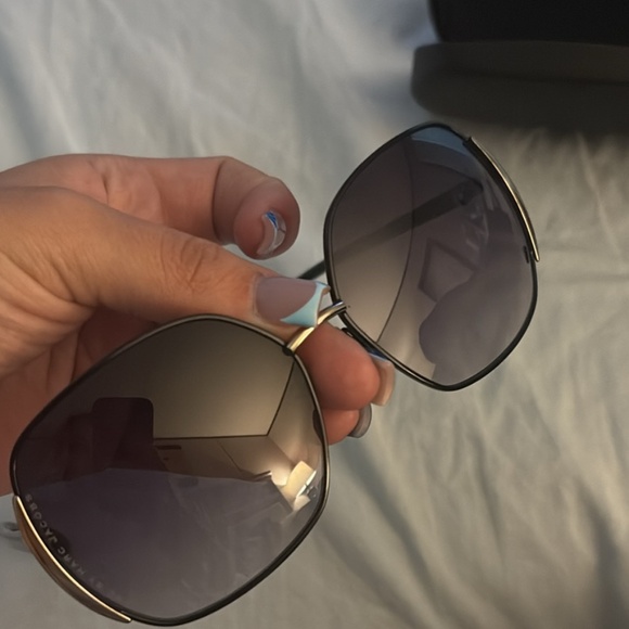 Sunglasses - Picture 1 of 2